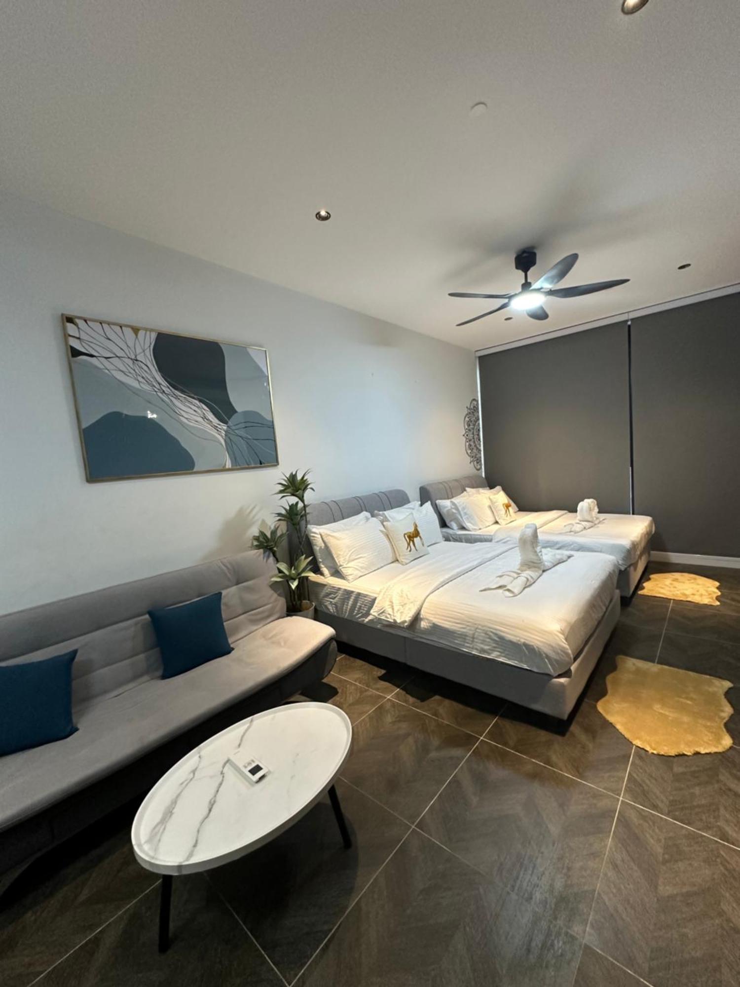 Skyline Homes By Scarletz Klcc * Kuala Lumpur